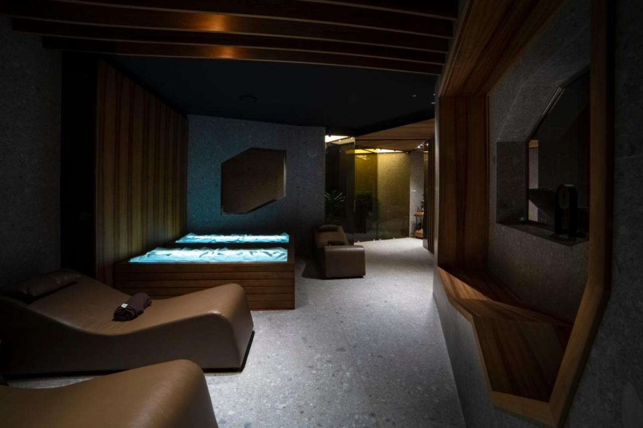 Grand Elite Hotel 3*